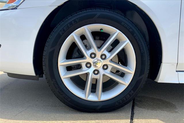 used 2015 Chevrolet Impala Limited car, priced at $7,990
