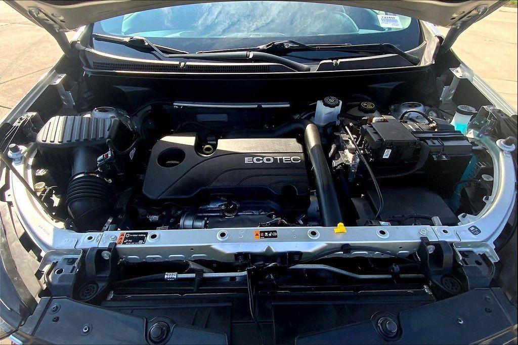 used 2022 Chevrolet Equinox car, priced at $19,362