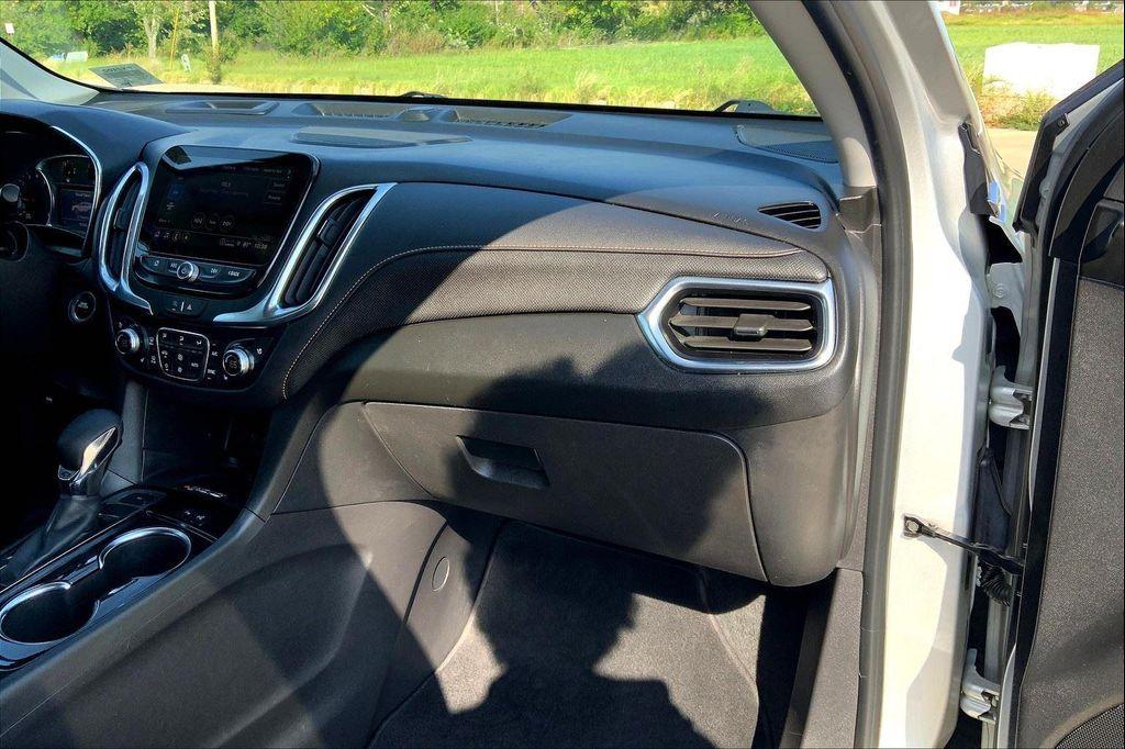 used 2022 Chevrolet Equinox car, priced at $19,362