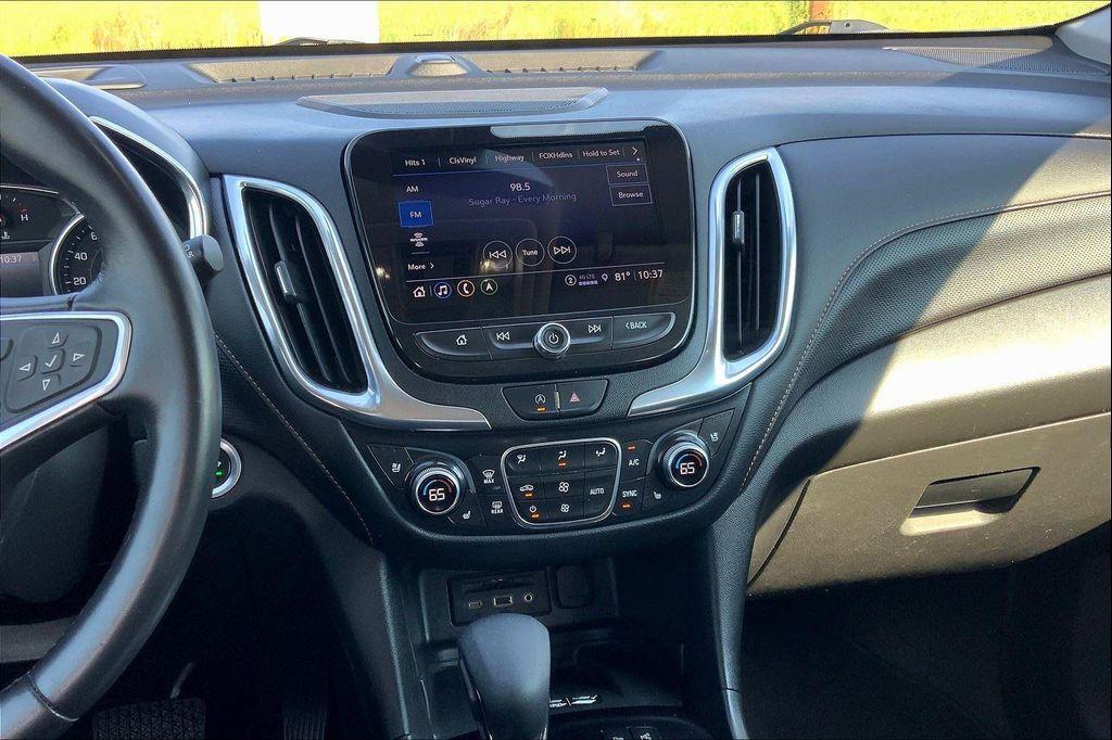 used 2022 Chevrolet Equinox car, priced at $19,362