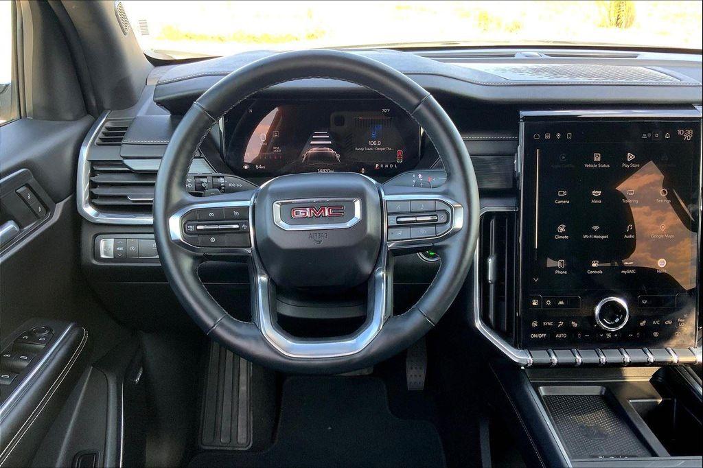 used 2025 GMC Acadia car, priced at $30,292