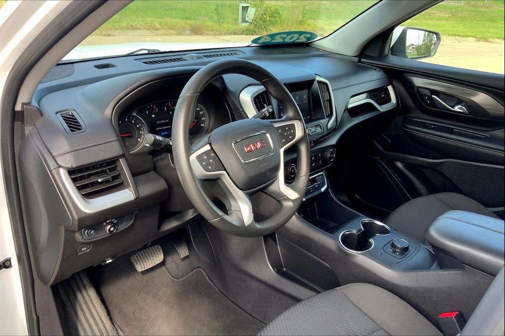 used 2024 GMC Terrain car, priced at $23,989