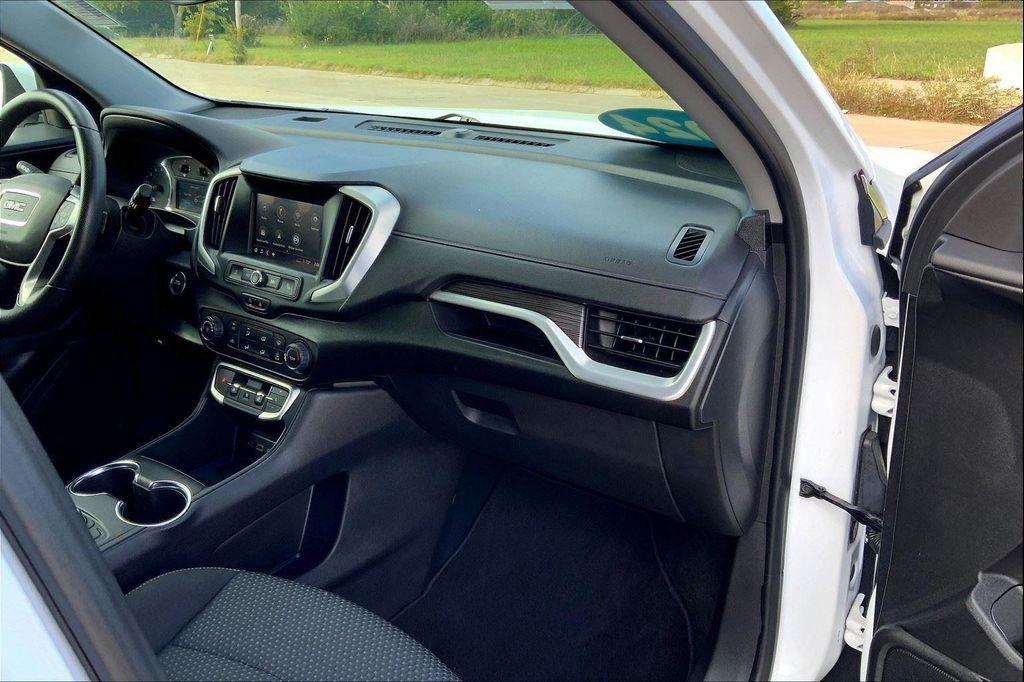 used 2024 GMC Terrain car, priced at $23,989