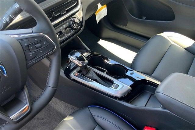 new 2025 Buick Envista car, priced at $29,220
