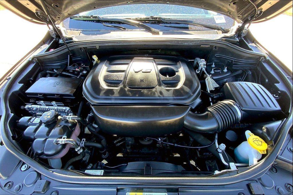 used 2017 Jeep Grand Cherokee car, priced at $17,422