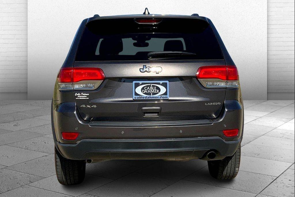 used 2017 Jeep Grand Cherokee car, priced at $17,422