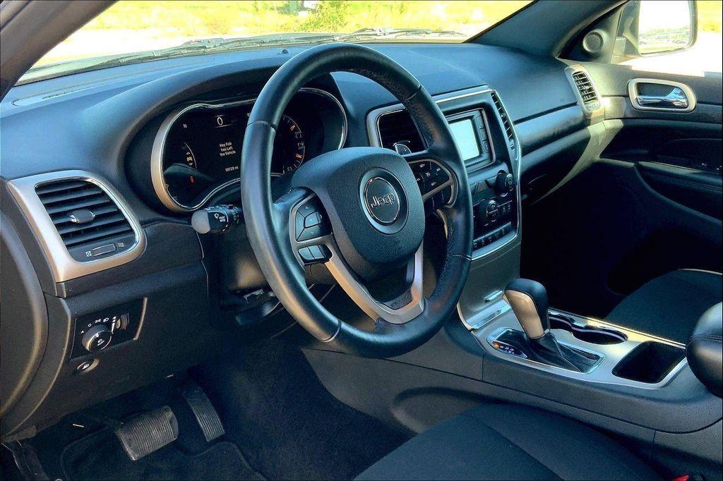 used 2017 Jeep Grand Cherokee car, priced at $17,422