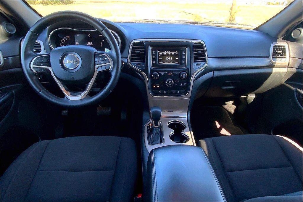 used 2017 Jeep Grand Cherokee car, priced at $17,422