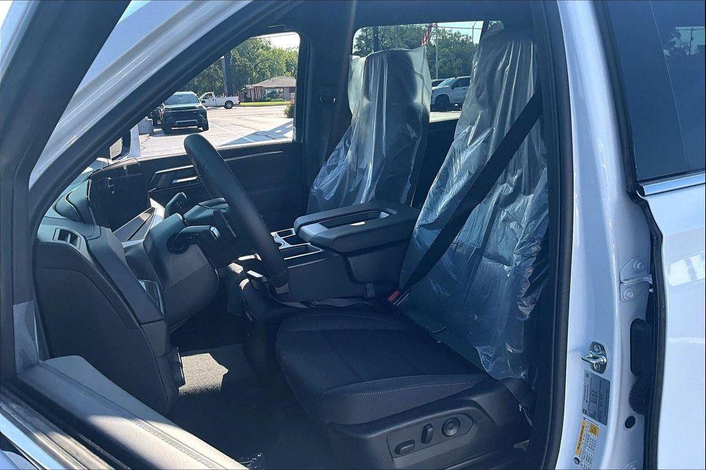 new 2025 Chevrolet Suburban car, priced at $62,245