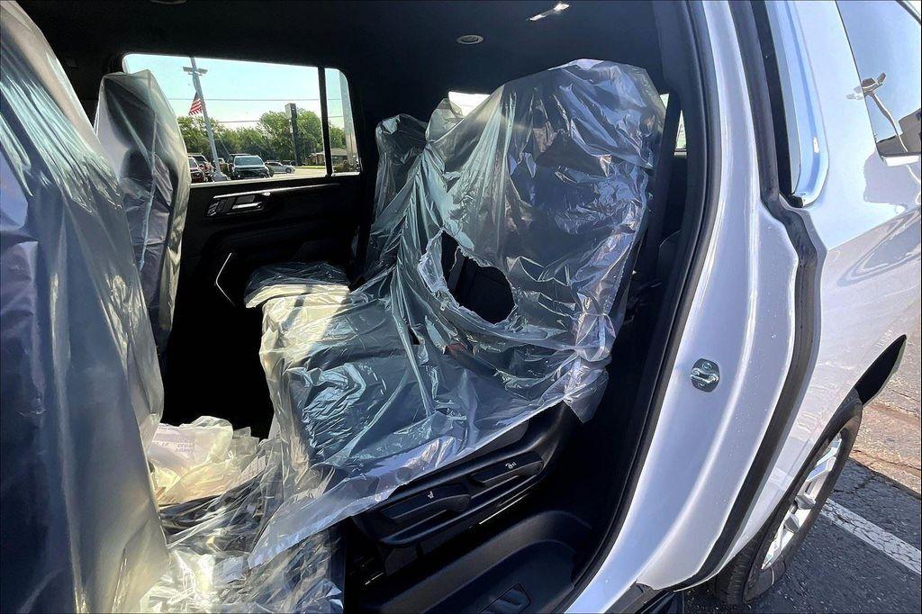 new 2025 Chevrolet Suburban car, priced at $62,245