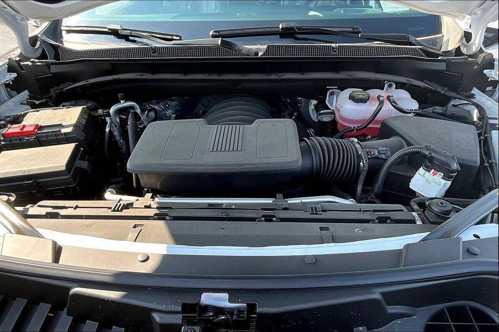 new 2025 Chevrolet Suburban car, priced at $62,245