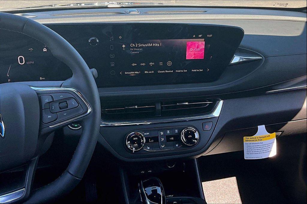 new 2025 Buick Envista car, priced at $25,250