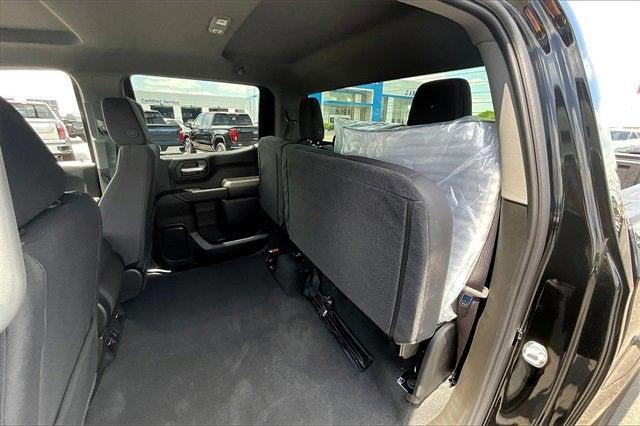 new 2025 GMC Sierra 1500 car, priced at $40,115