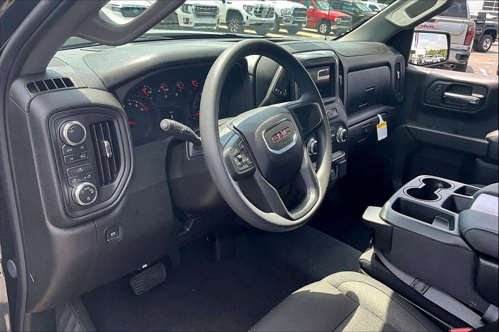new 2025 GMC Sierra 1500 car, priced at $39,175
