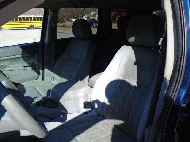 used 2005 Jeep Grand Cherokee car, priced at $5,495