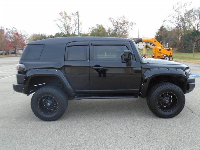 used 2007 Toyota FJ Cruiser car, priced at $10,495