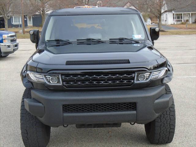 used 2007 Toyota FJ Cruiser car, priced at $10,495