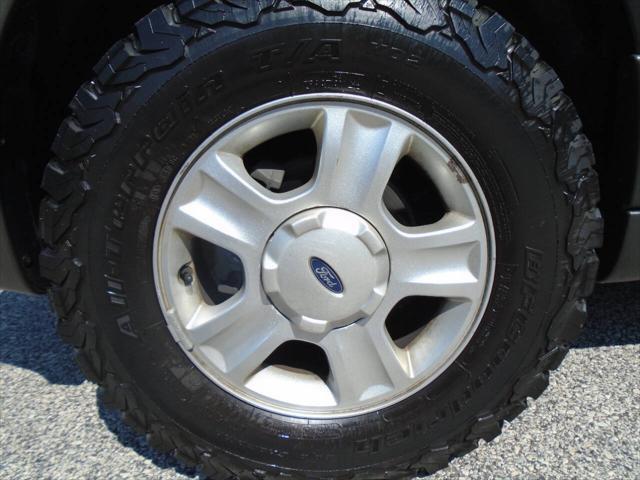 used 2004 Ford Escape car, priced at $2,295