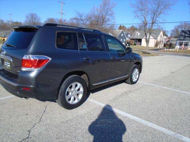 used 2011 Toyota Highlander car, priced at $9,995