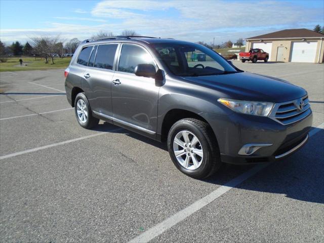 used 2011 Toyota Highlander car, priced at $9,995