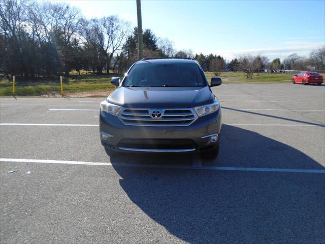 used 2011 Toyota Highlander car, priced at $9,995