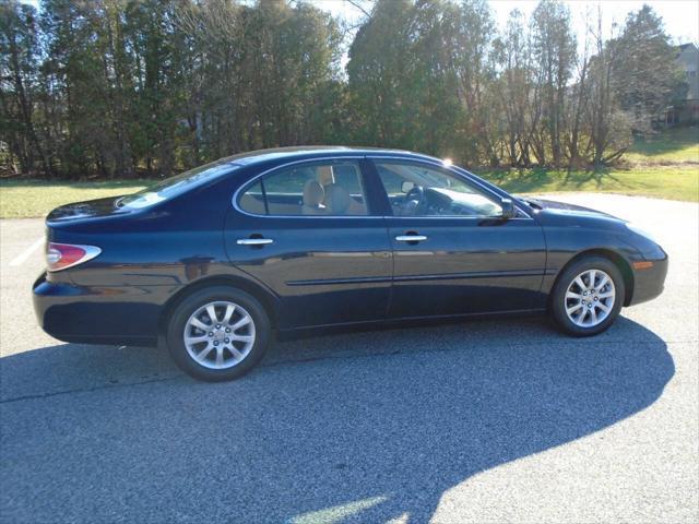 used 2004 Lexus ES 330 car, priced at $4,995