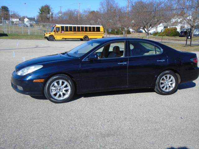 used 2004 Lexus ES 330 car, priced at $4,995