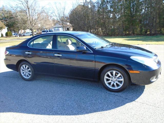 used 2004 Lexus ES 330 car, priced at $4,995