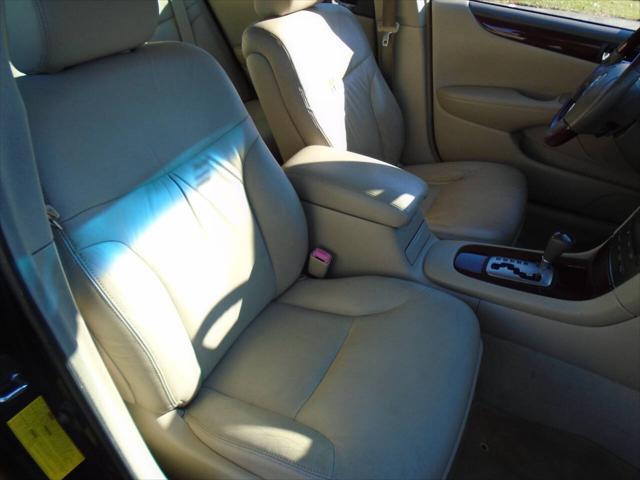 used 2004 Lexus ES 330 car, priced at $4,995