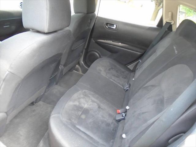 used 2010 Nissan Rogue car, priced at $5,895