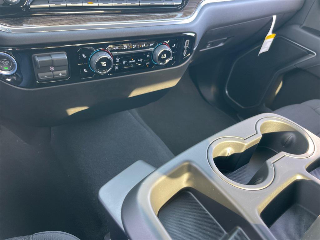 new 2025 Chevrolet Silverado 1500 car, priced at $42,400