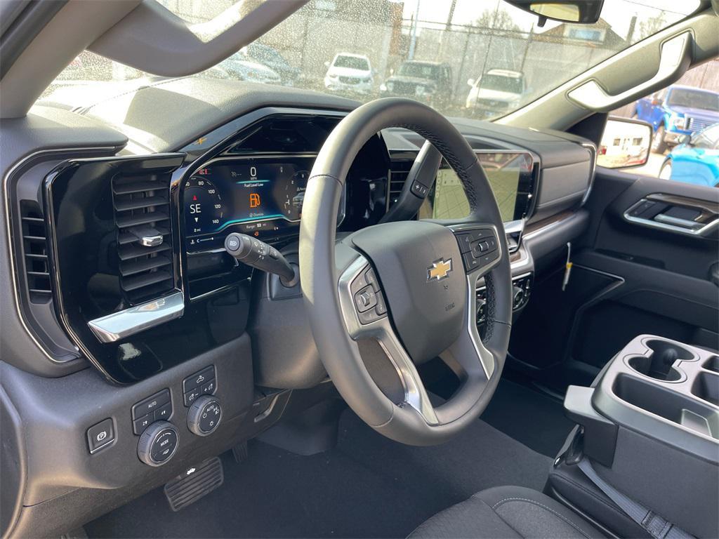 new 2025 Chevrolet Silverado 1500 car, priced at $42,400