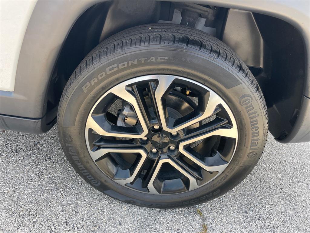 used 2022 Jeep Compass car, priced at $21,000
