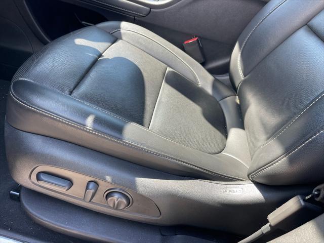 used 2023 GMC Acadia car, priced at $25,725