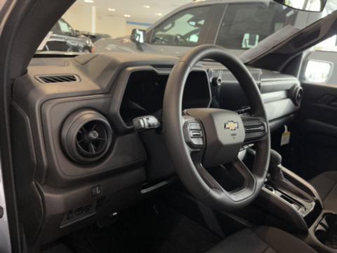 new 2024 Chevrolet Colorado car, priced at $37,600