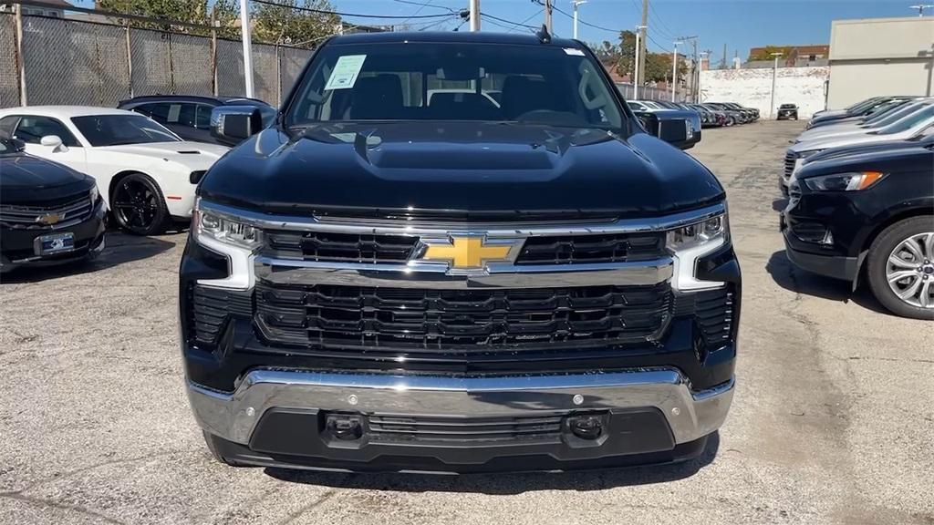 new 2026 Chevrolet Silverado 1500 car, priced at $42,575