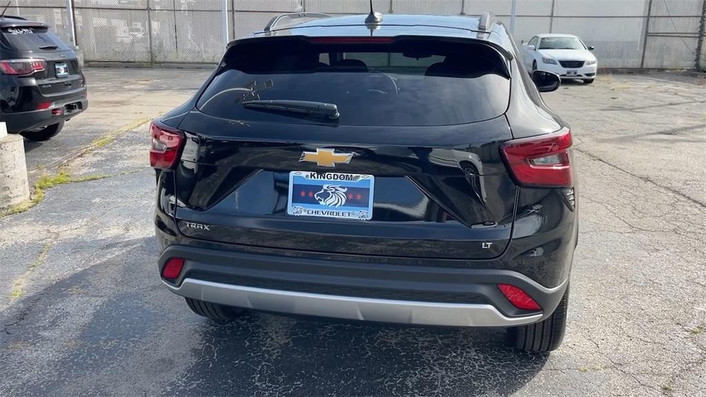 new 2025 Chevrolet Trax car, priced at $23,500