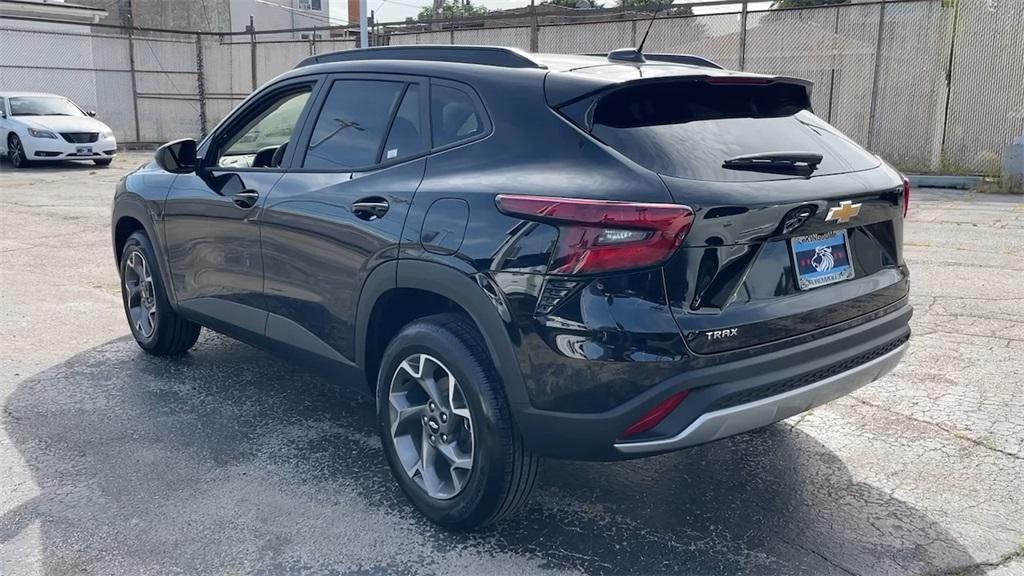 new 2025 Chevrolet Trax car, priced at $23,500