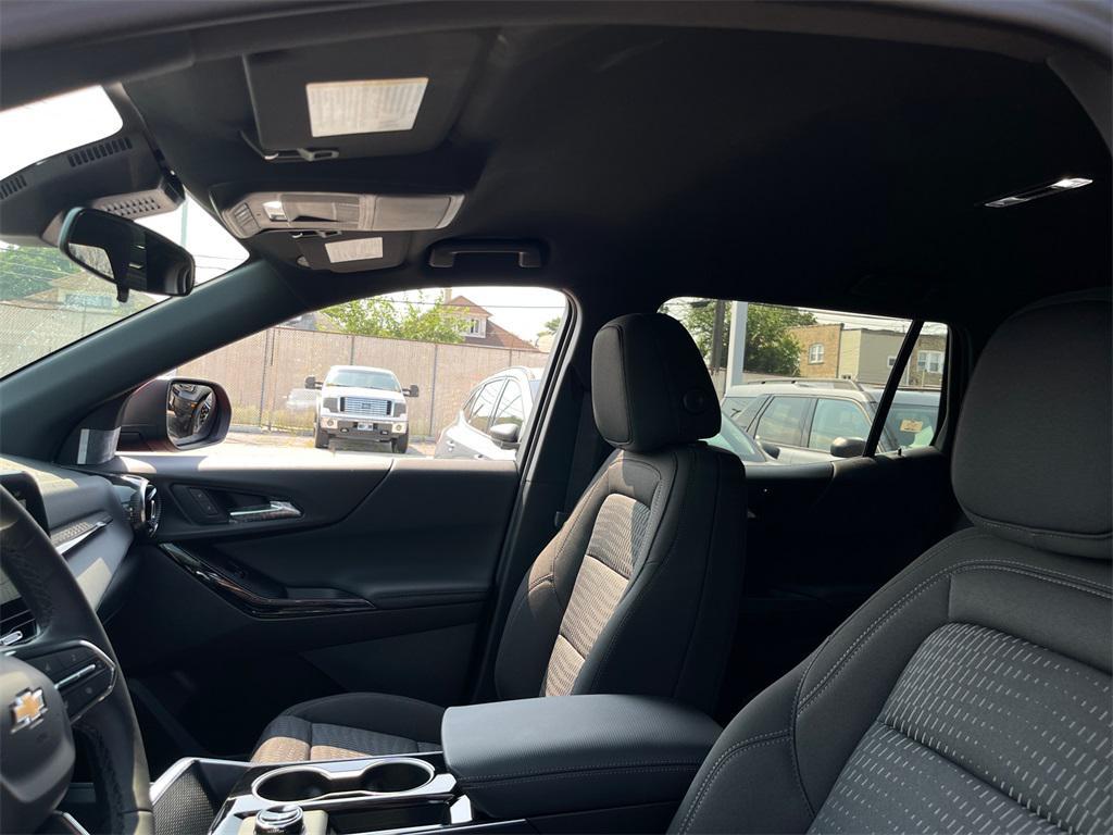 new 2026 Chevrolet Equinox car, priced at $30,490