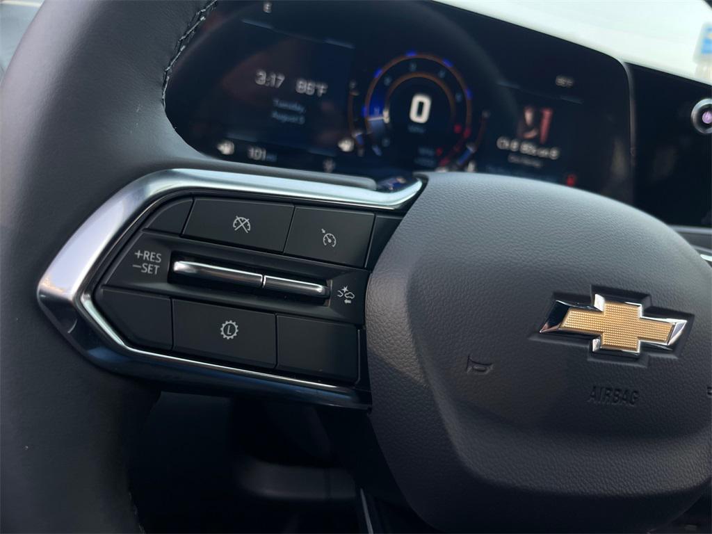 new 2026 Chevrolet Equinox car, priced at $30,490