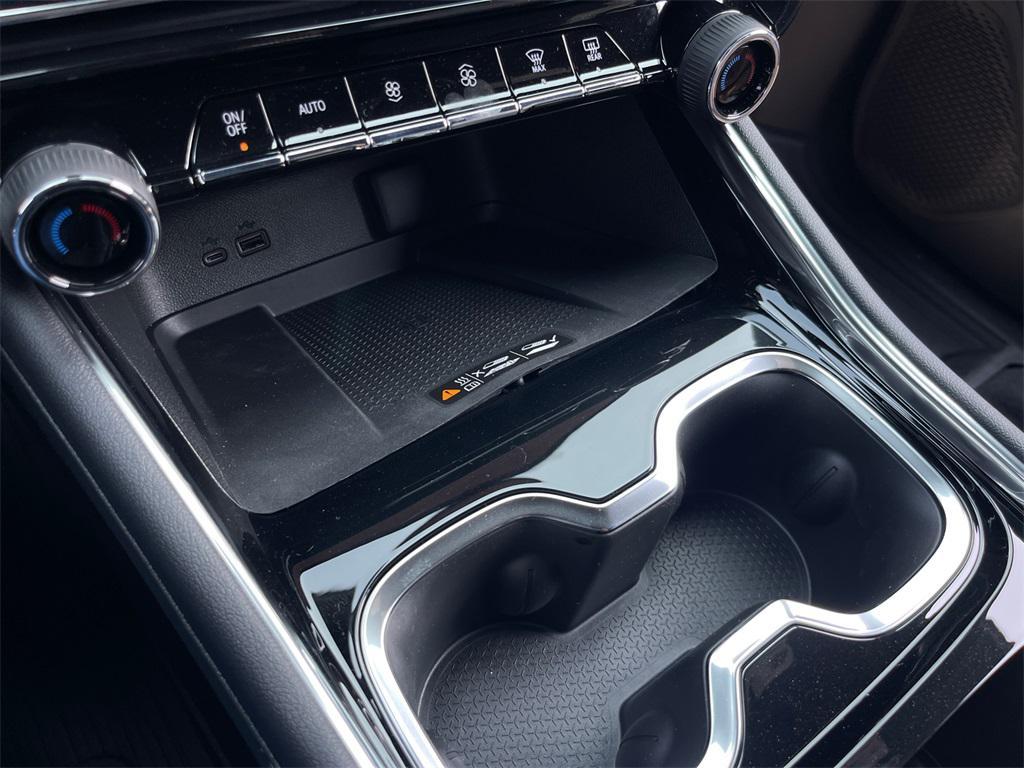 new 2025 Chevrolet Traverse car, priced at $42,560