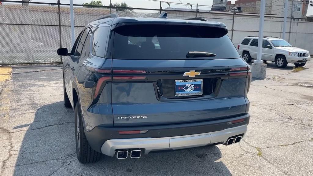 new 2025 Chevrolet Traverse car, priced at $42,560