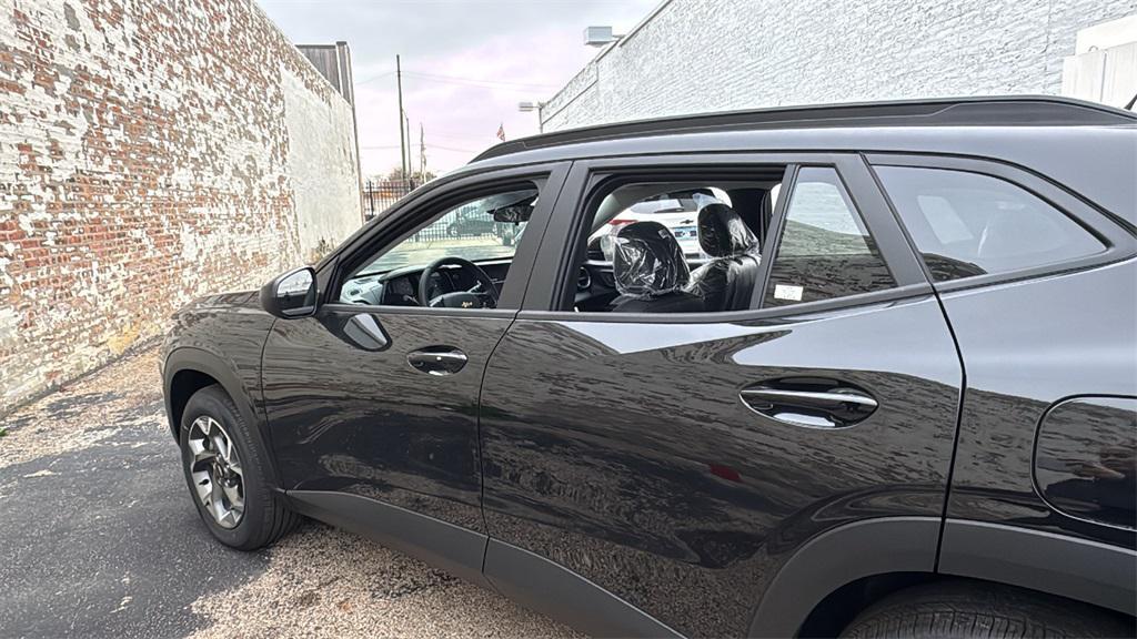 new 2026 Chevrolet Trax car, priced at $25,090