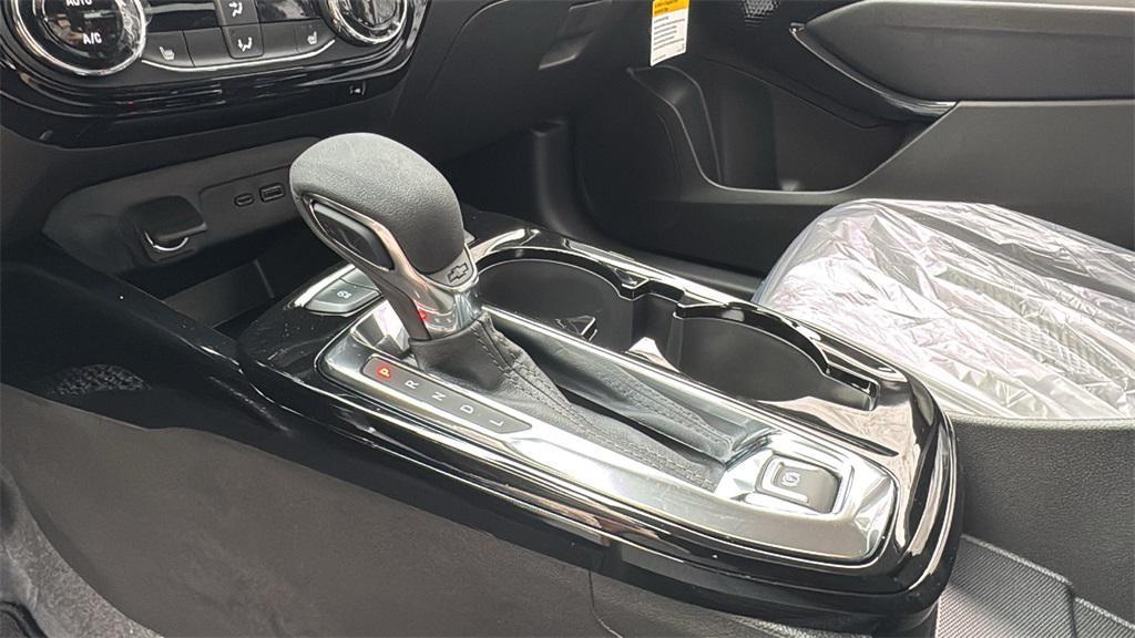 new 2026 Chevrolet Trax car, priced at $25,090