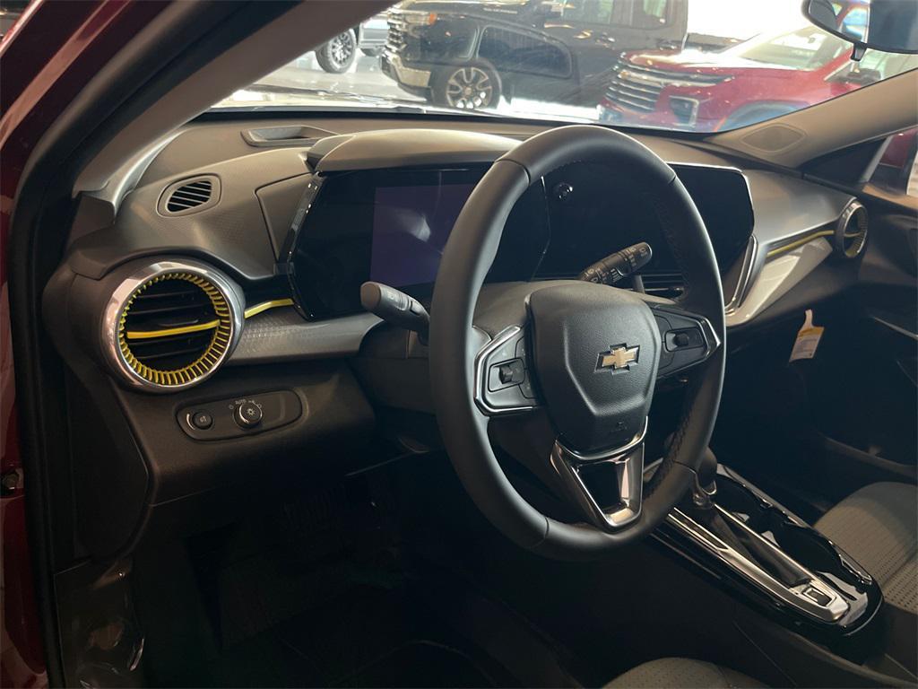 new 2025 Chevrolet Trax car, priced at $24,995