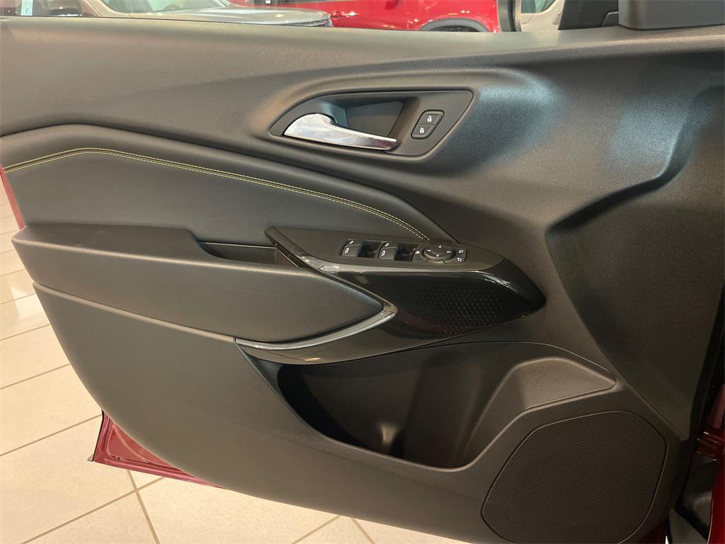 new 2025 Chevrolet Trax car, priced at $24,995