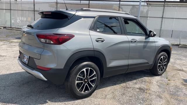 new 2025 Chevrolet TrailBlazer car, priced at $28,475