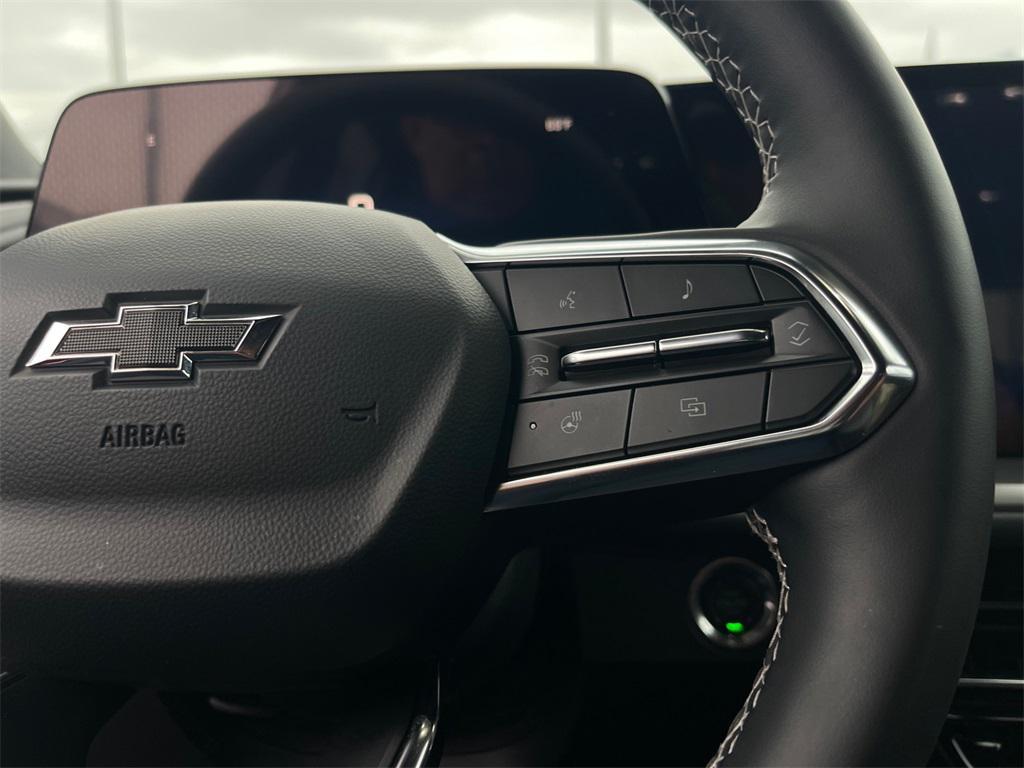 new 2025 Chevrolet Traverse car, priced at $43,500