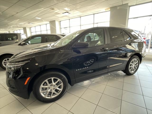 new 2024 Chevrolet Equinox car, priced at $28,325