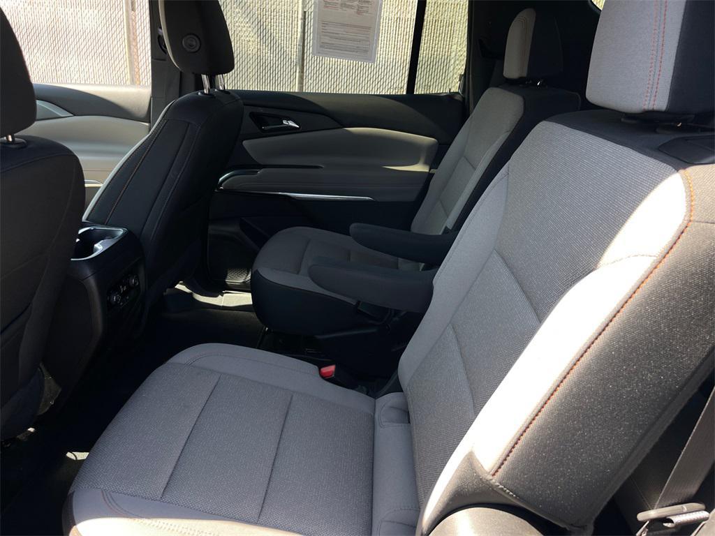 used 2025 Chevrolet Traverse car, priced at $35,000